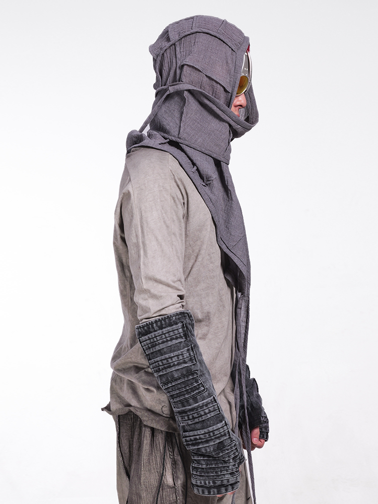 Wrinkled Asymmetric 3D-Cut Hooded Scarf WN13839